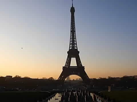 imagen La Torre Eiffel Al Descubierto